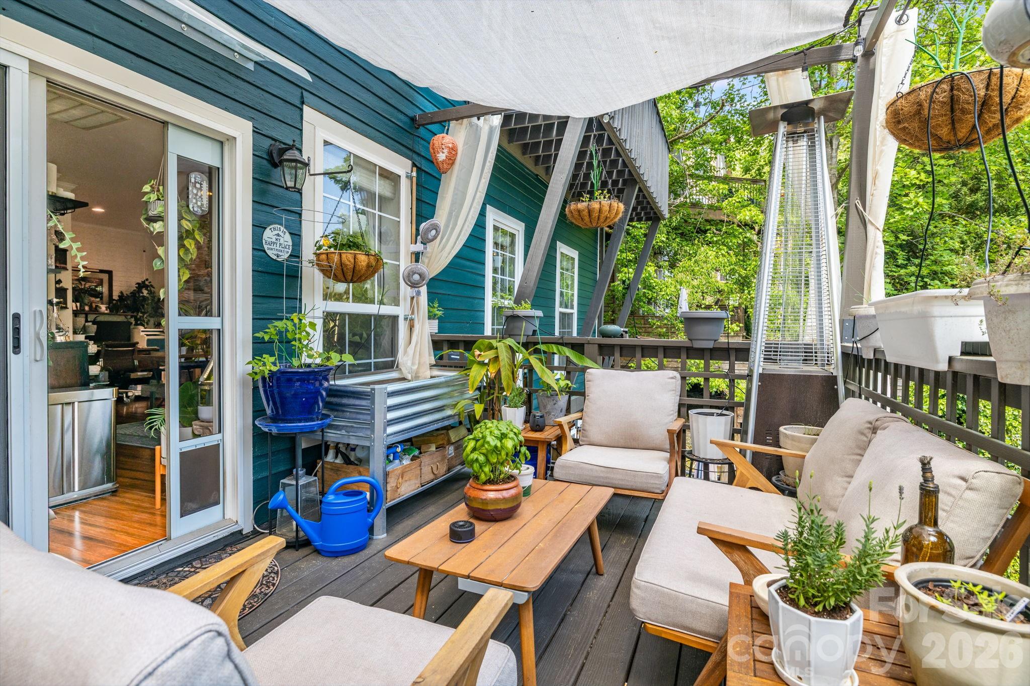 Exterior house painting by Kola Kind Painting